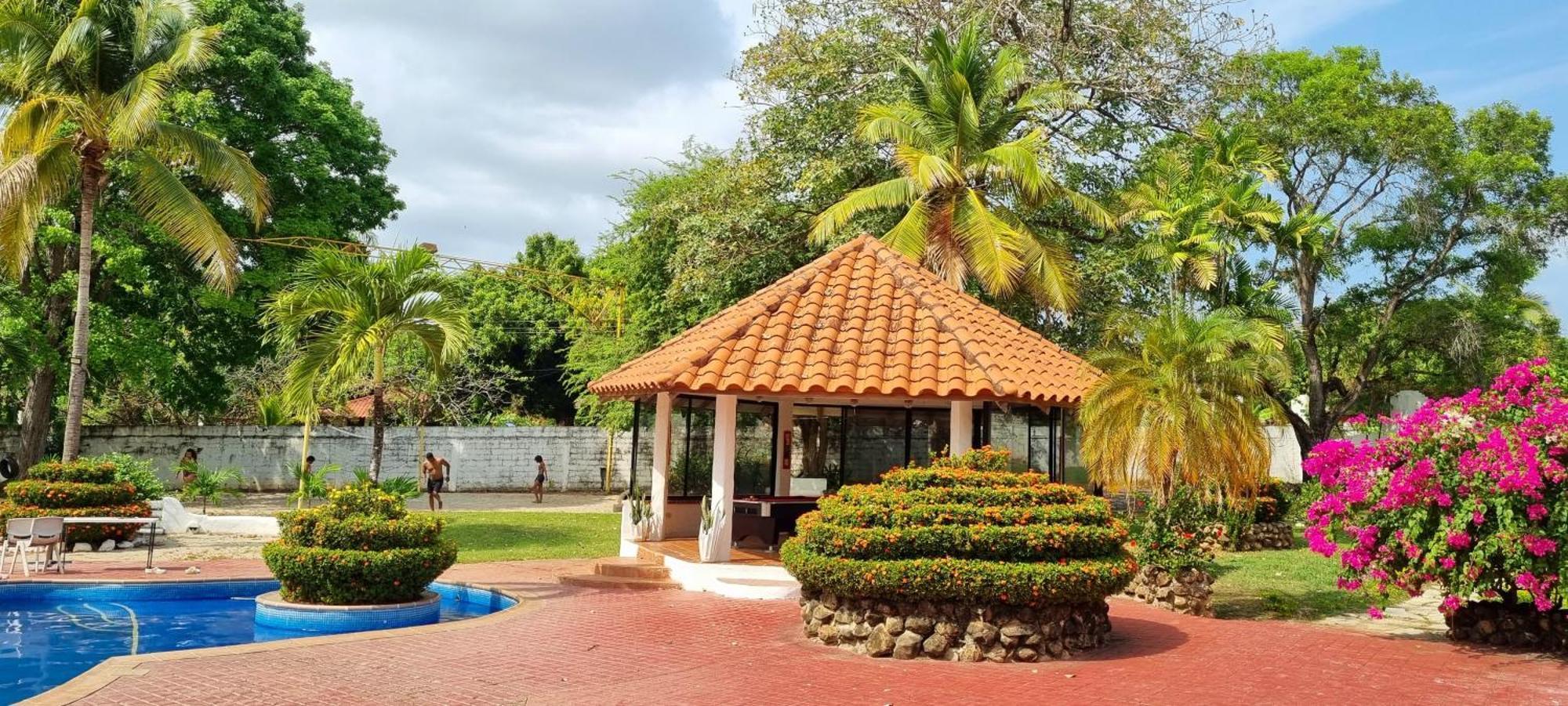 Mia Nueva Gorgona Exterior foto